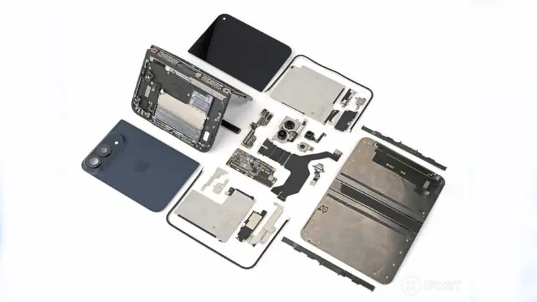 iPhone Duo sau khi được tháo rời linh kiện. Ảnh: iFixit