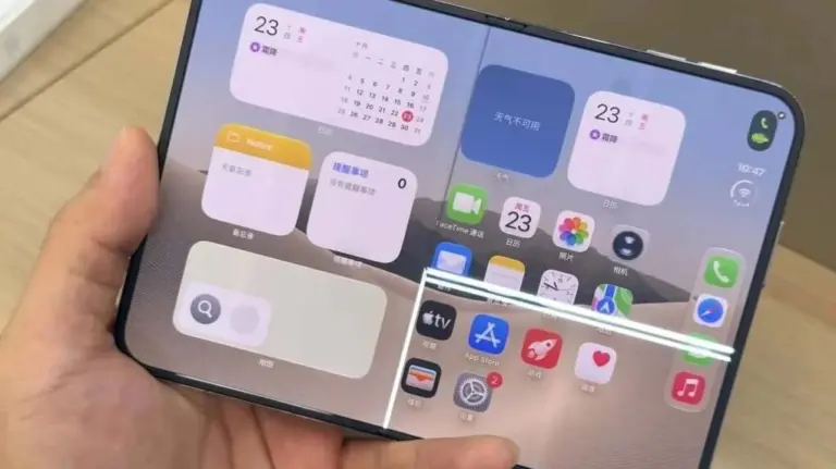 Một chiếc iPhone Duo bị sọc màn hình. Ảnh: Macrumors